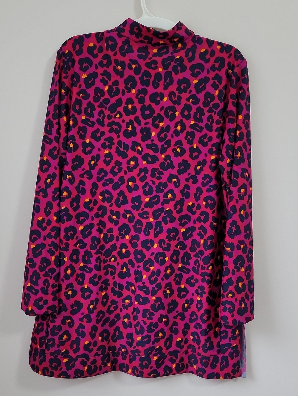 Women's Pink Leopard Print V-Neck Tunic Top - Picture 3 of 8